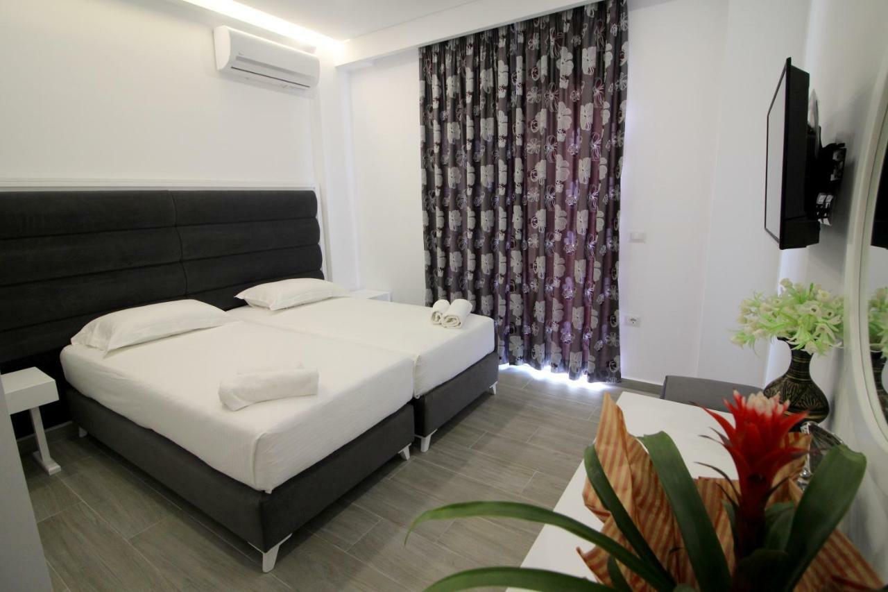 Hotel Edina Sarandë Exterior foto